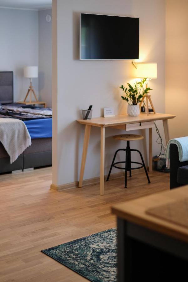 Ohtu Poik 2 City Center Basement Apartment Parnu Luaran gambar